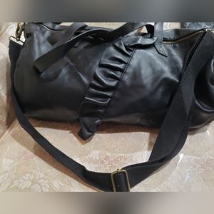 Ruffle weekender bag